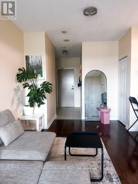 501 - 18 HOLMES AVENUE - Photo 10