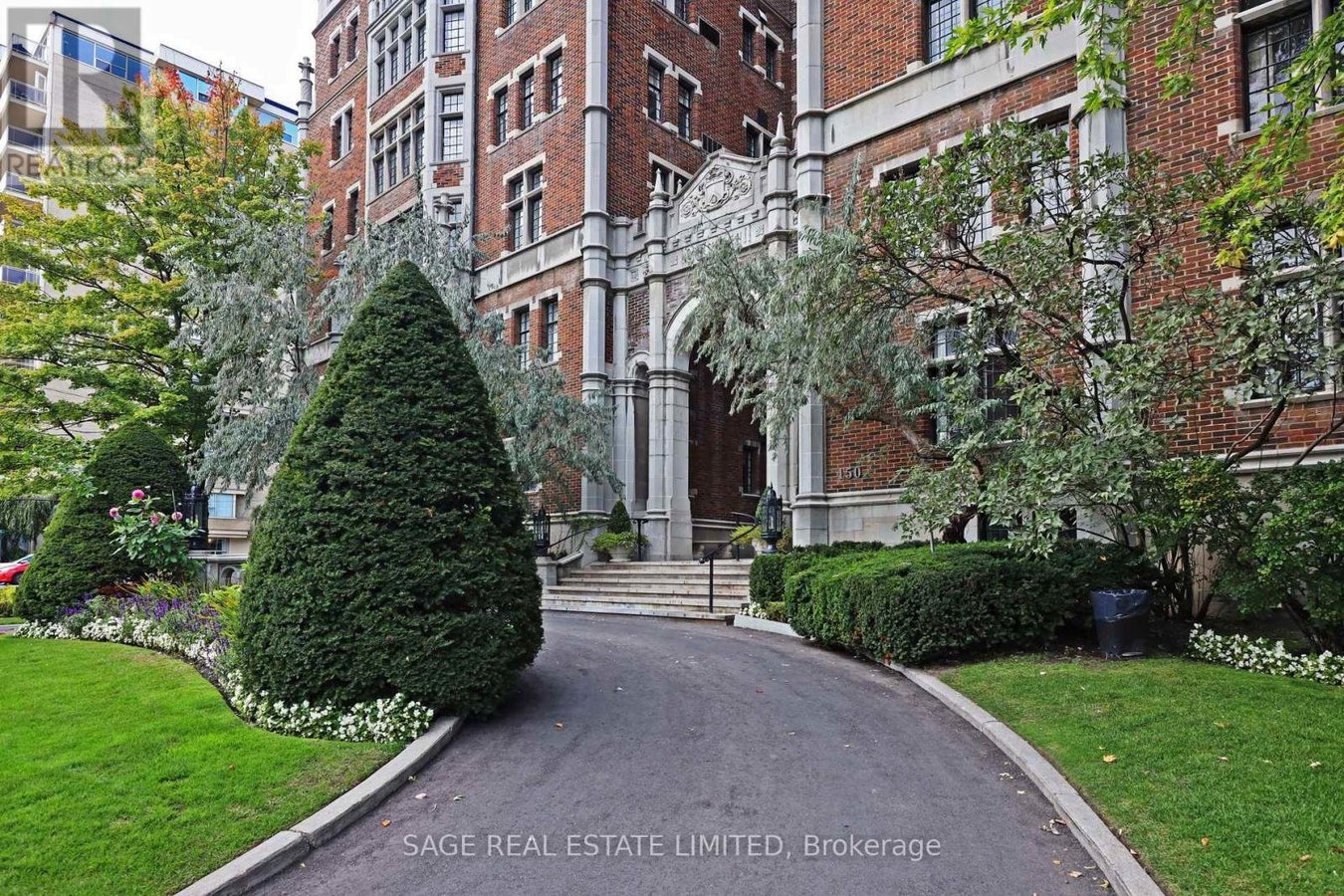502 - 150 BALMORAL AVENUE - Photo 2