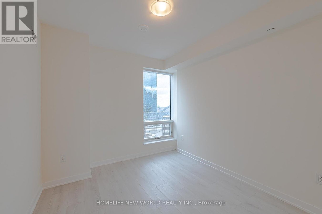 808 - 28 FREELAND STREET - Photo 8