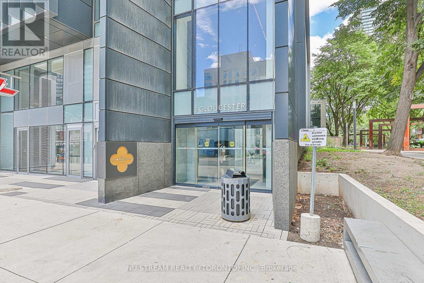 4202 - 3 GLOUCESTER STREET - Photo 2