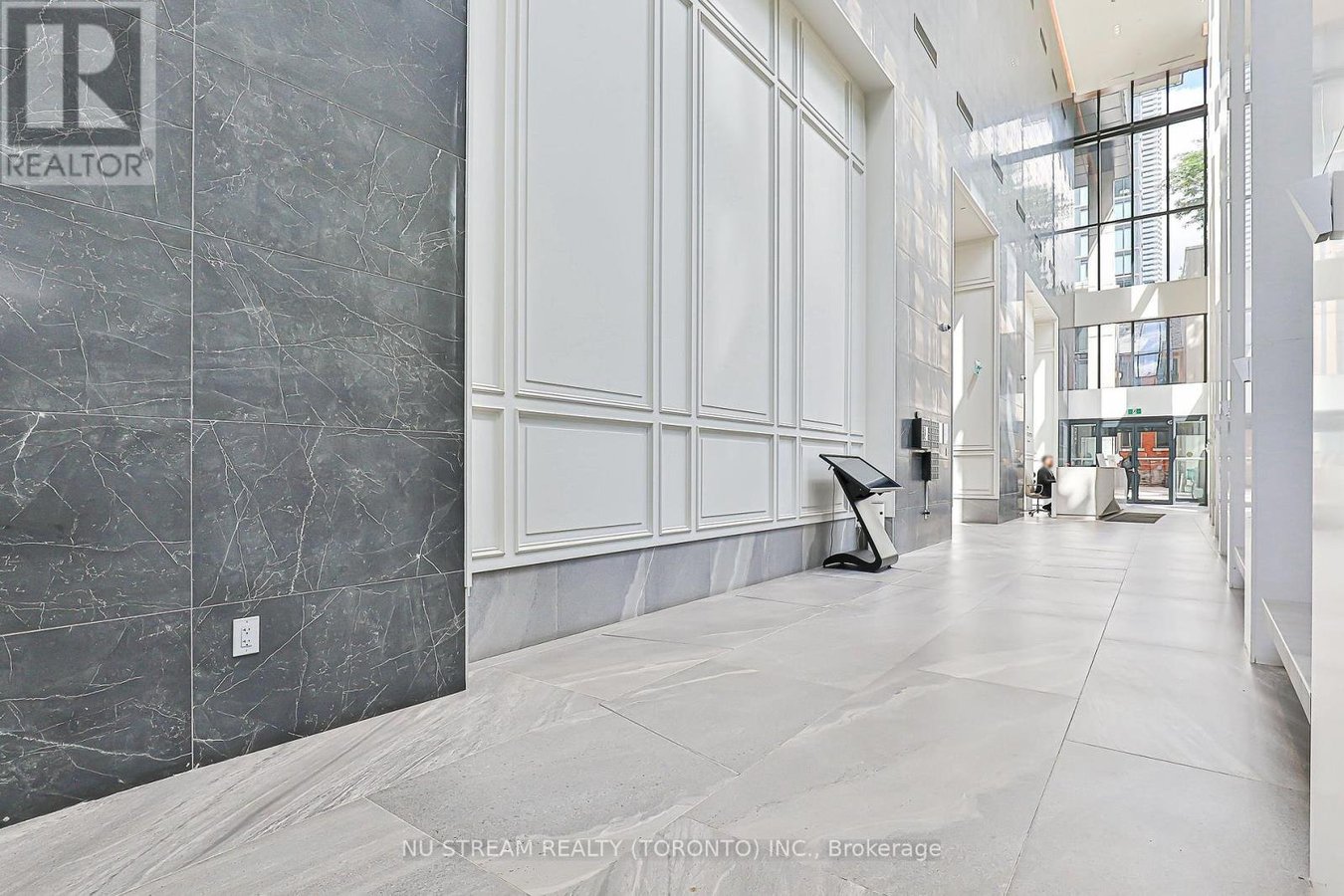 4202 - 3 GLOUCESTER STREET - Photo 3