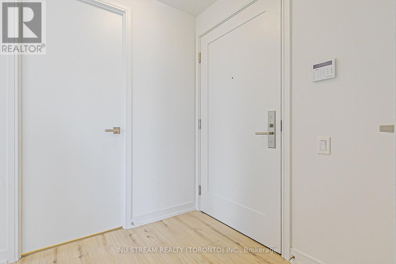 4202 - 3 GLOUCESTER STREET - Photo 6