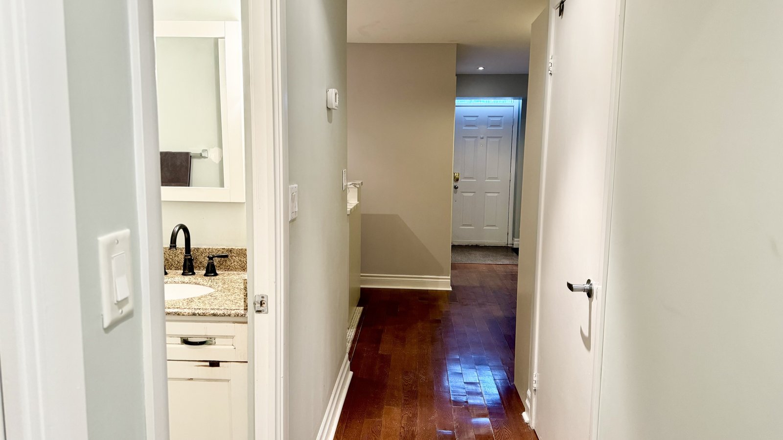 415 Jarvis Street - Photo 4
