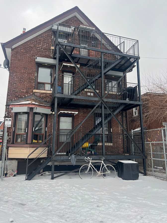 Lansdowne Avenue - Photo 3
