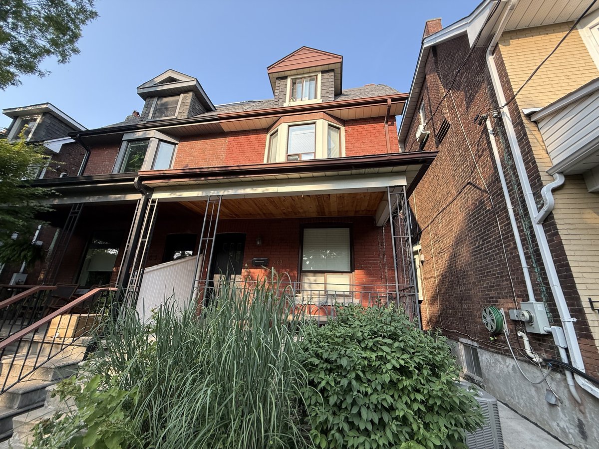 263 Grace Street - Photo 2