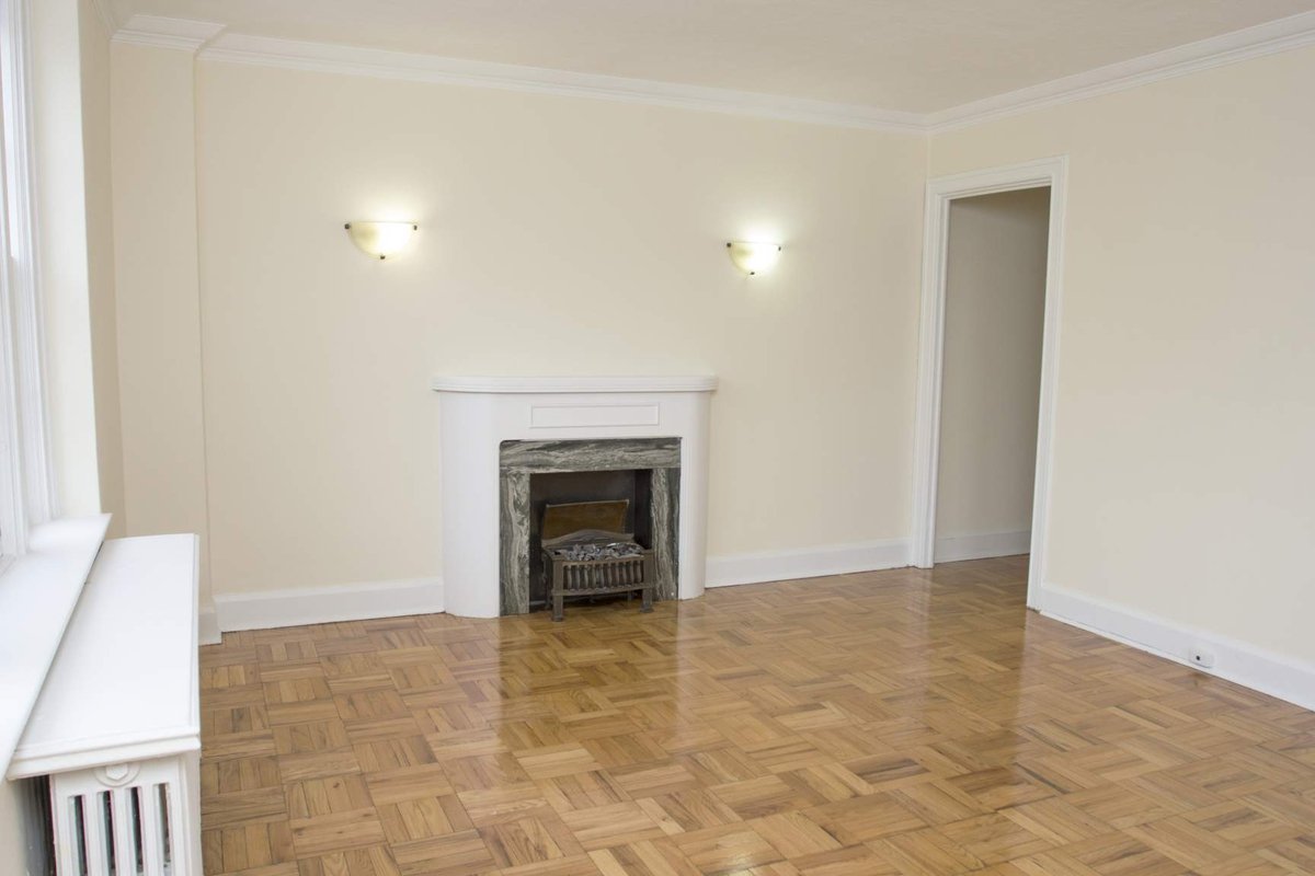 555 Russell Hill Road - Photo 5