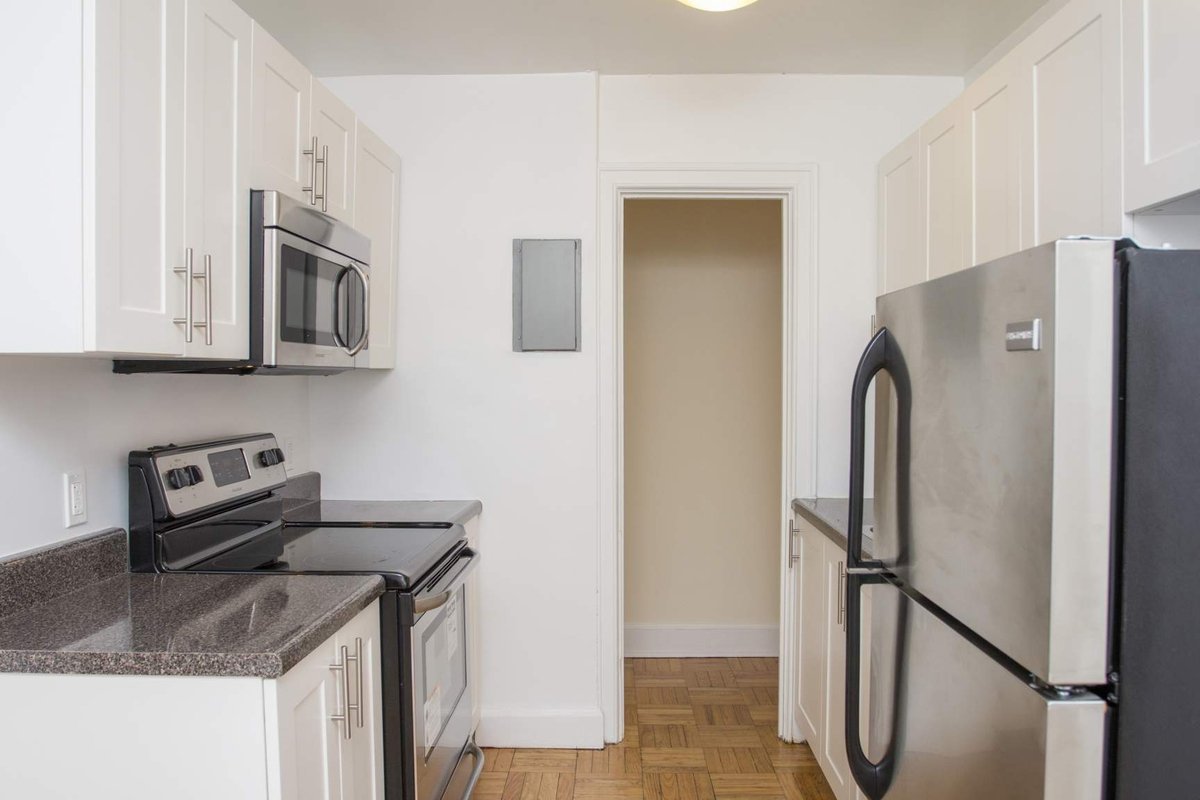 555 Russell Hill Road - Photo 17