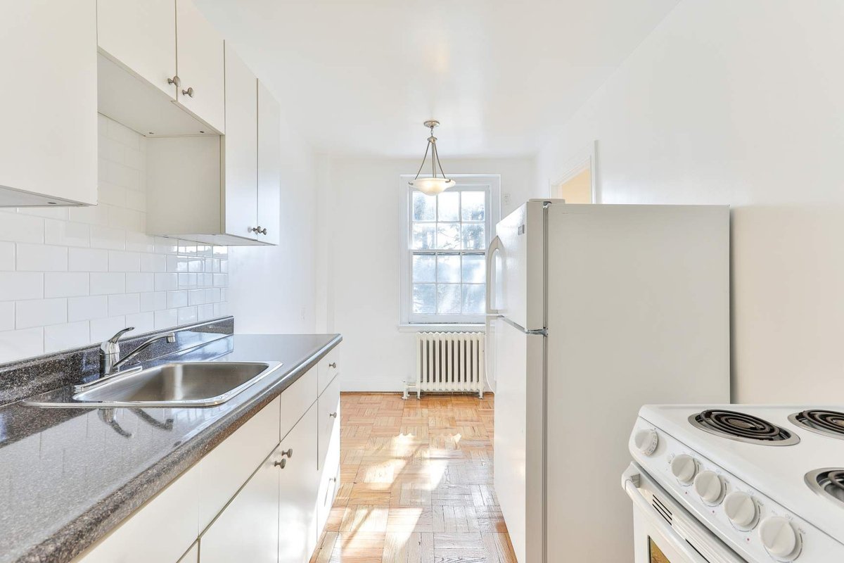 555 Russell Hill Road - Photo 18