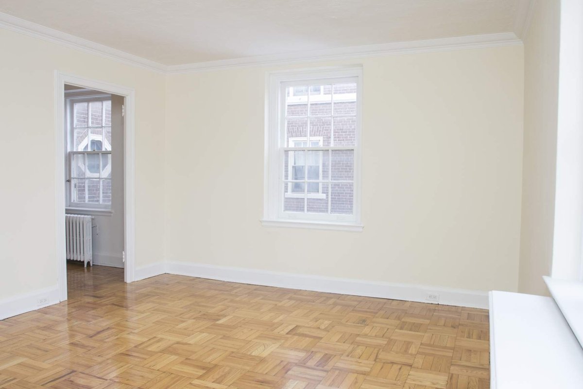 555 Russell Hill Road - Photo 4