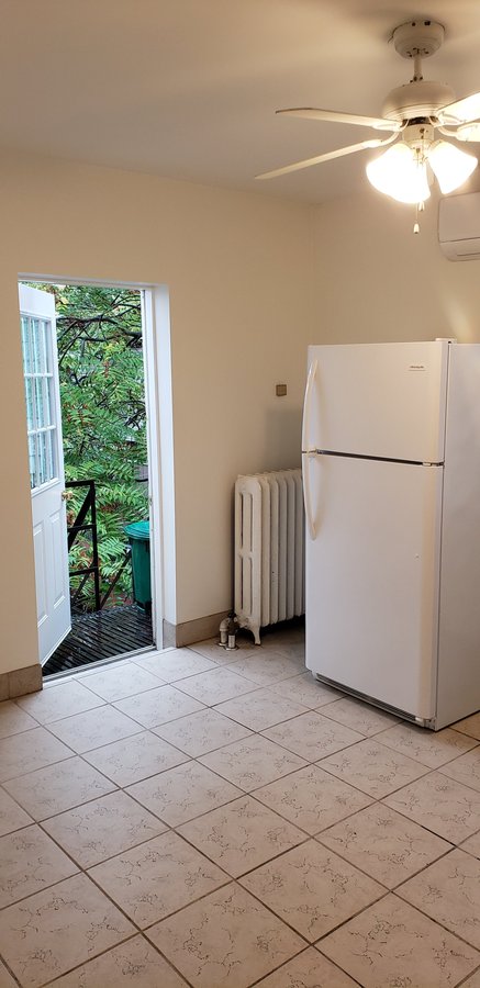 116 Danforth Avenue - Photo 2