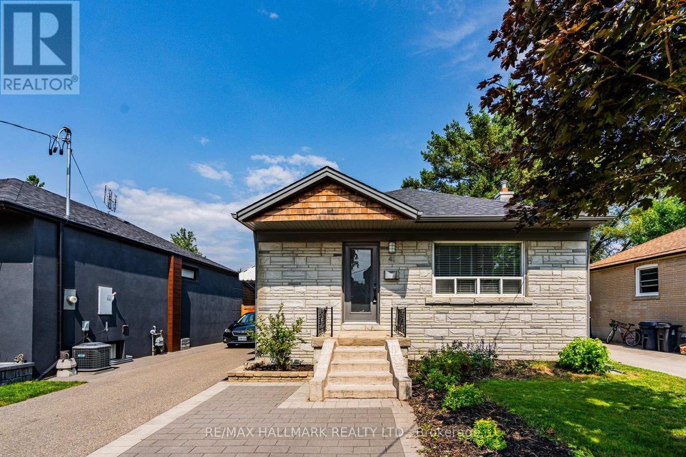 UPPER - 41 TREEVIEW DRIVE - Photo 3