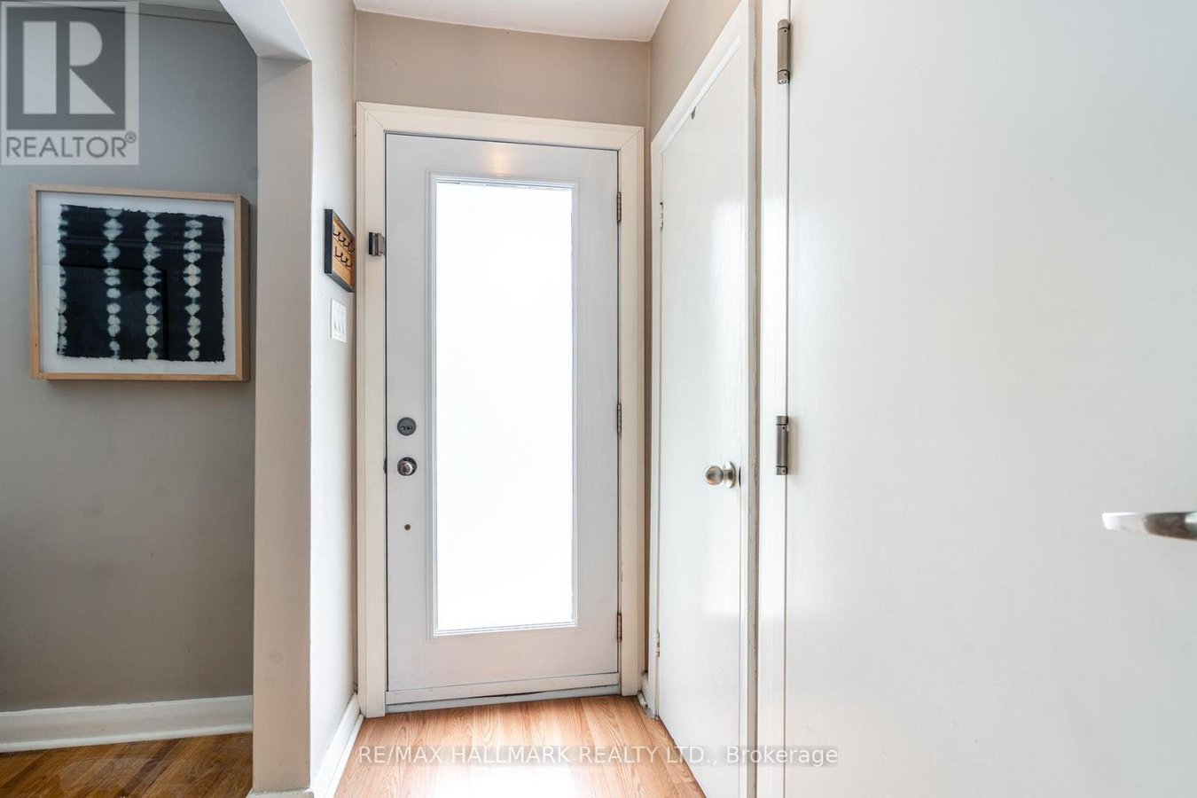 UPPER - 41 TREEVIEW DRIVE - Photo 4