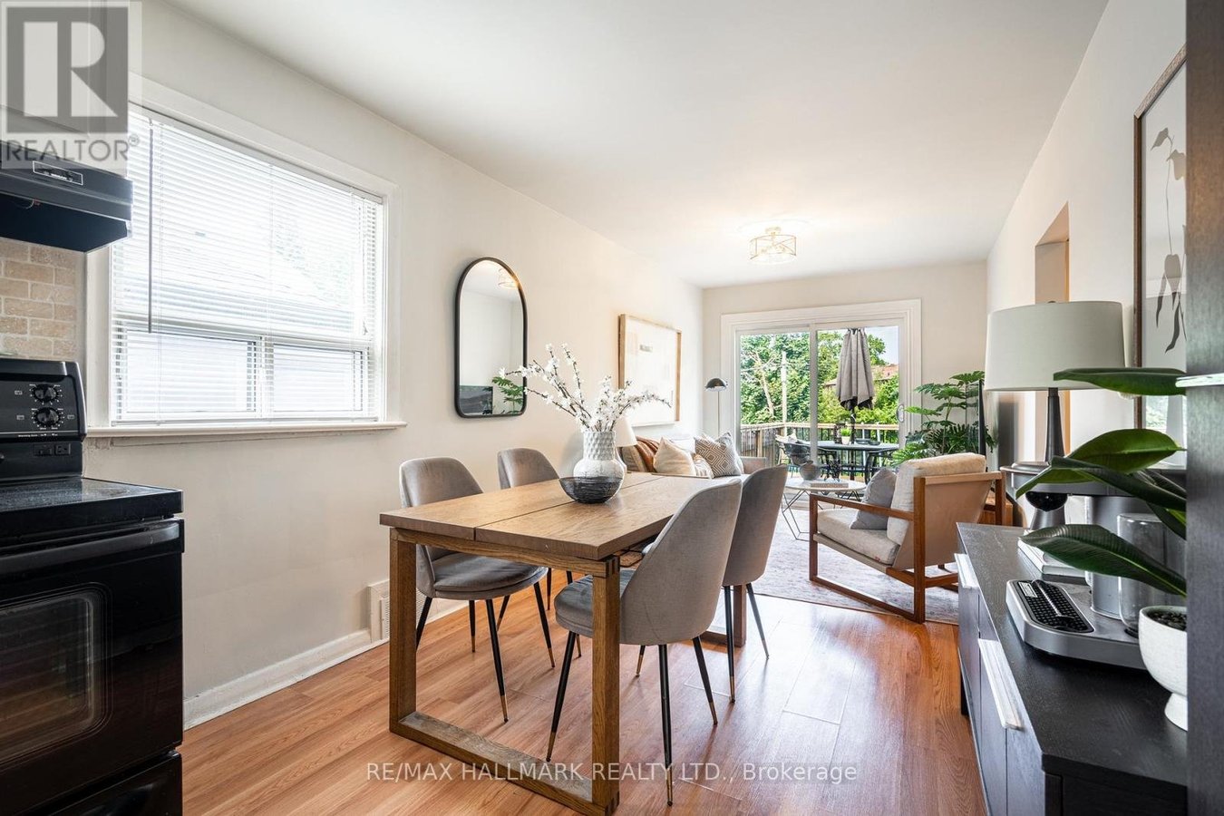 UPPER - 41 TREEVIEW DRIVE - Photo 11