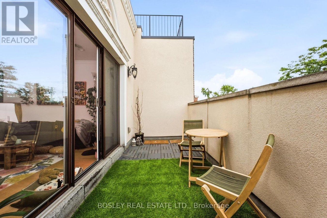 3 - 115 RONCESVALLES AVENUE - Photo 2