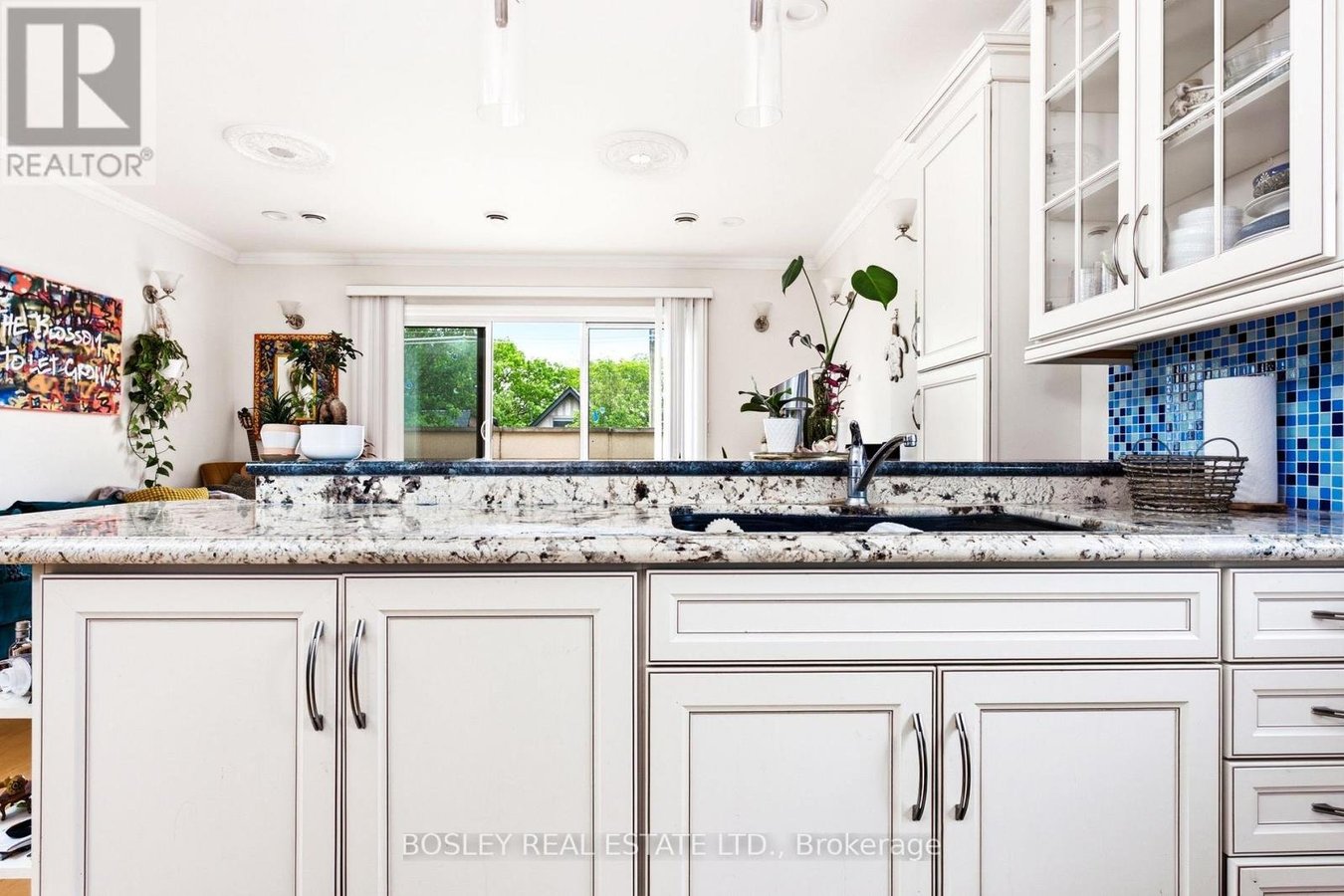 3 - 115 RONCESVALLES AVENUE - Photo 9