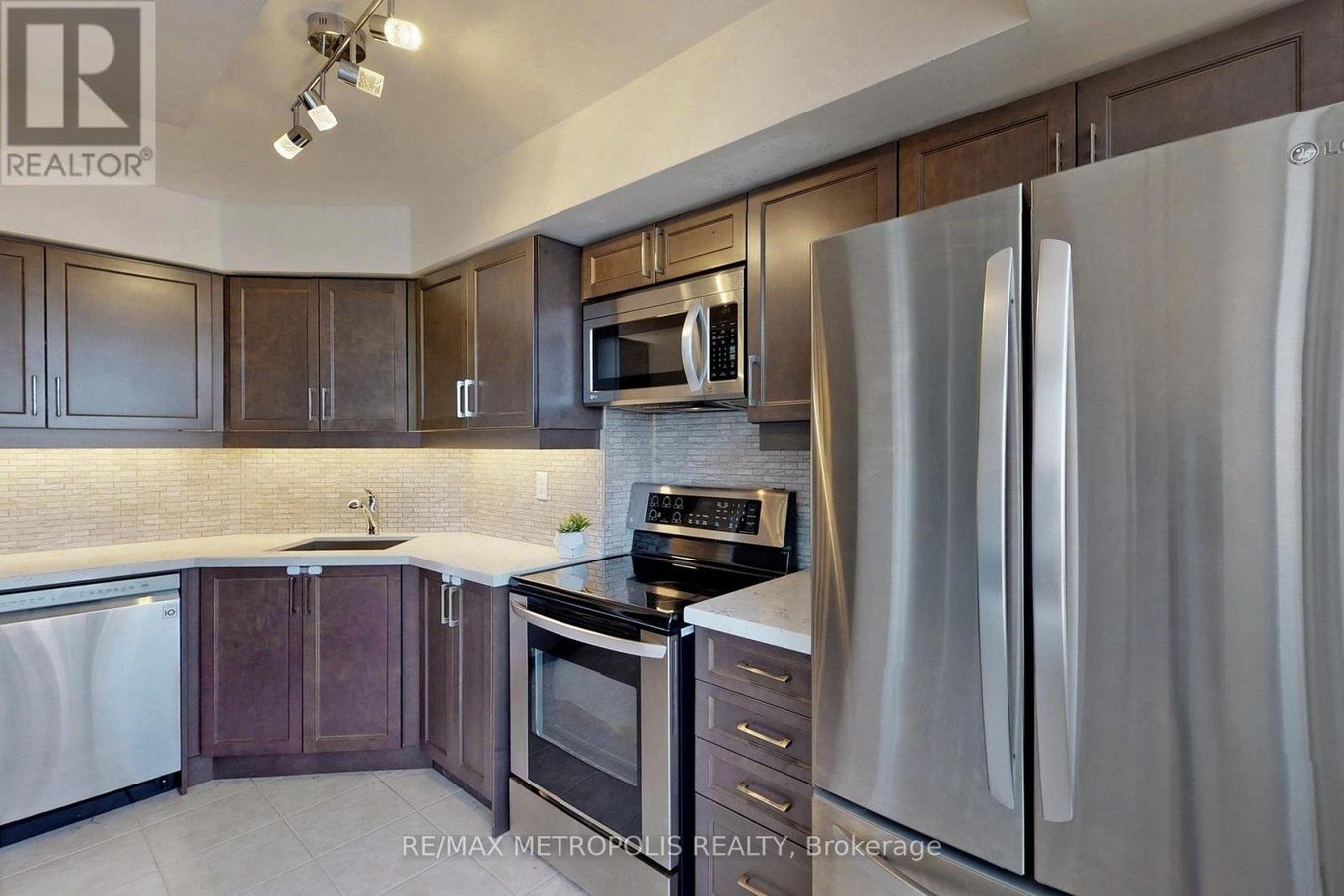 1312 - 3 REAN DRIVE - Photo 12