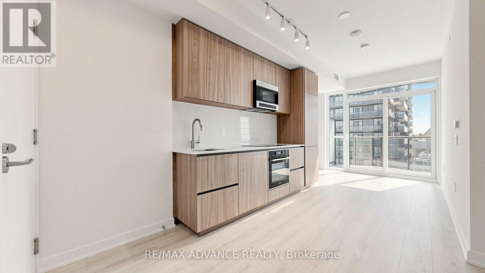 3013 - 110 BROADWAY AVENUE - Photo 3