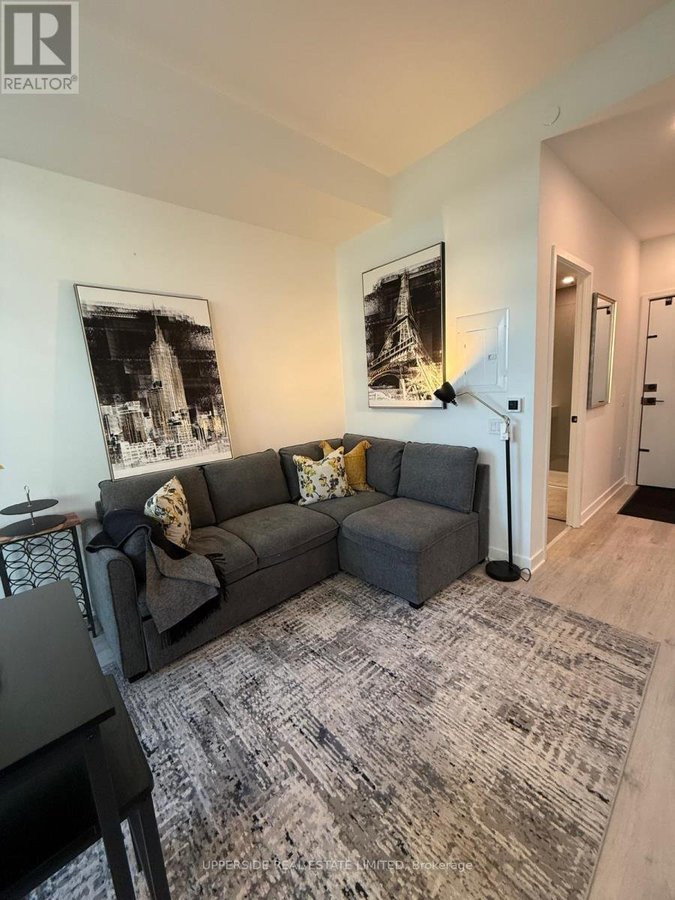 4810 - 55 CHARLES STREET E - Photo 5