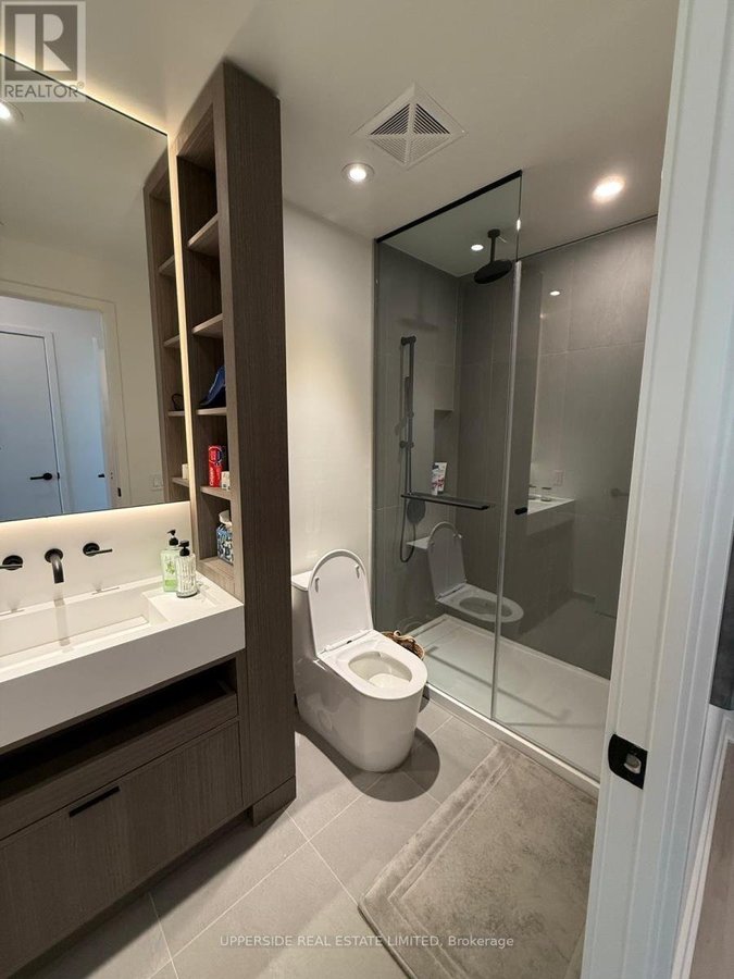 4810 - 55 CHARLES STREET E - Photo 6