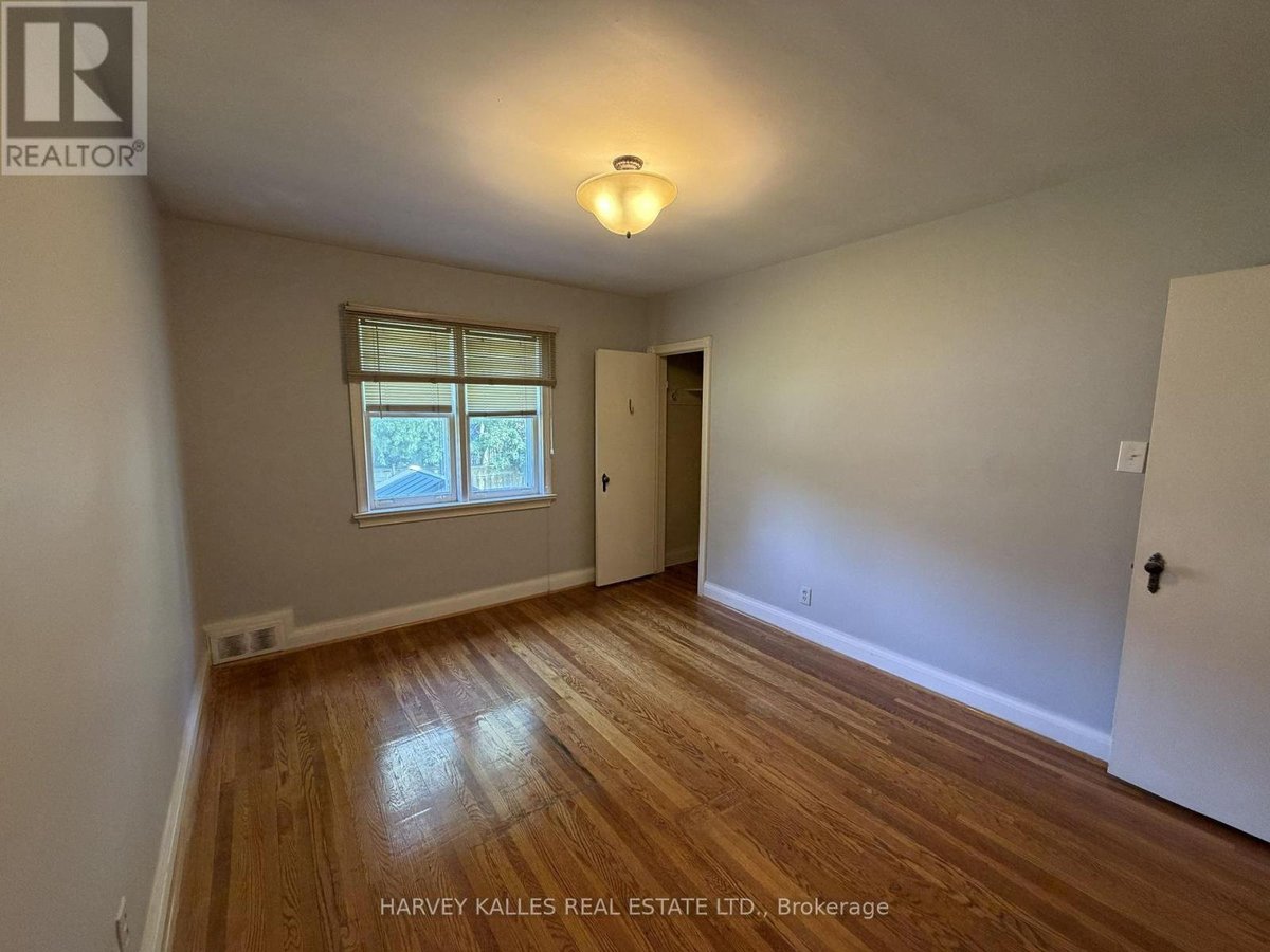 240 JOICEY BOULEVARD - Photo 8