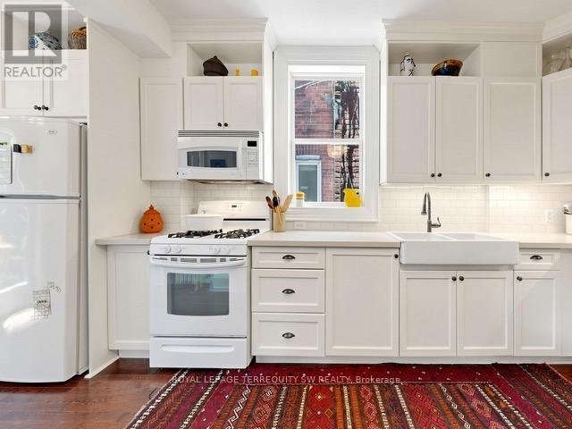 23 WELLS STREET - Photo 10