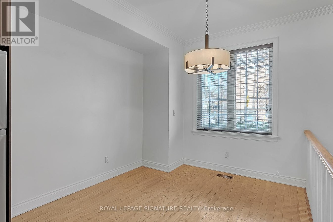 1019A COLLEGE STREET - Photo 5