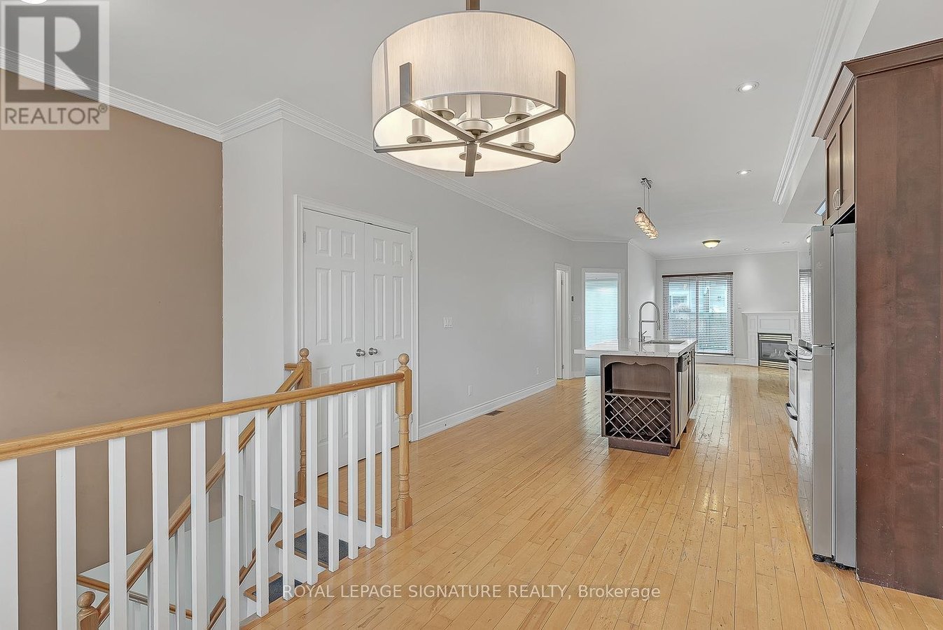 1019A COLLEGE STREET - Photo 7
