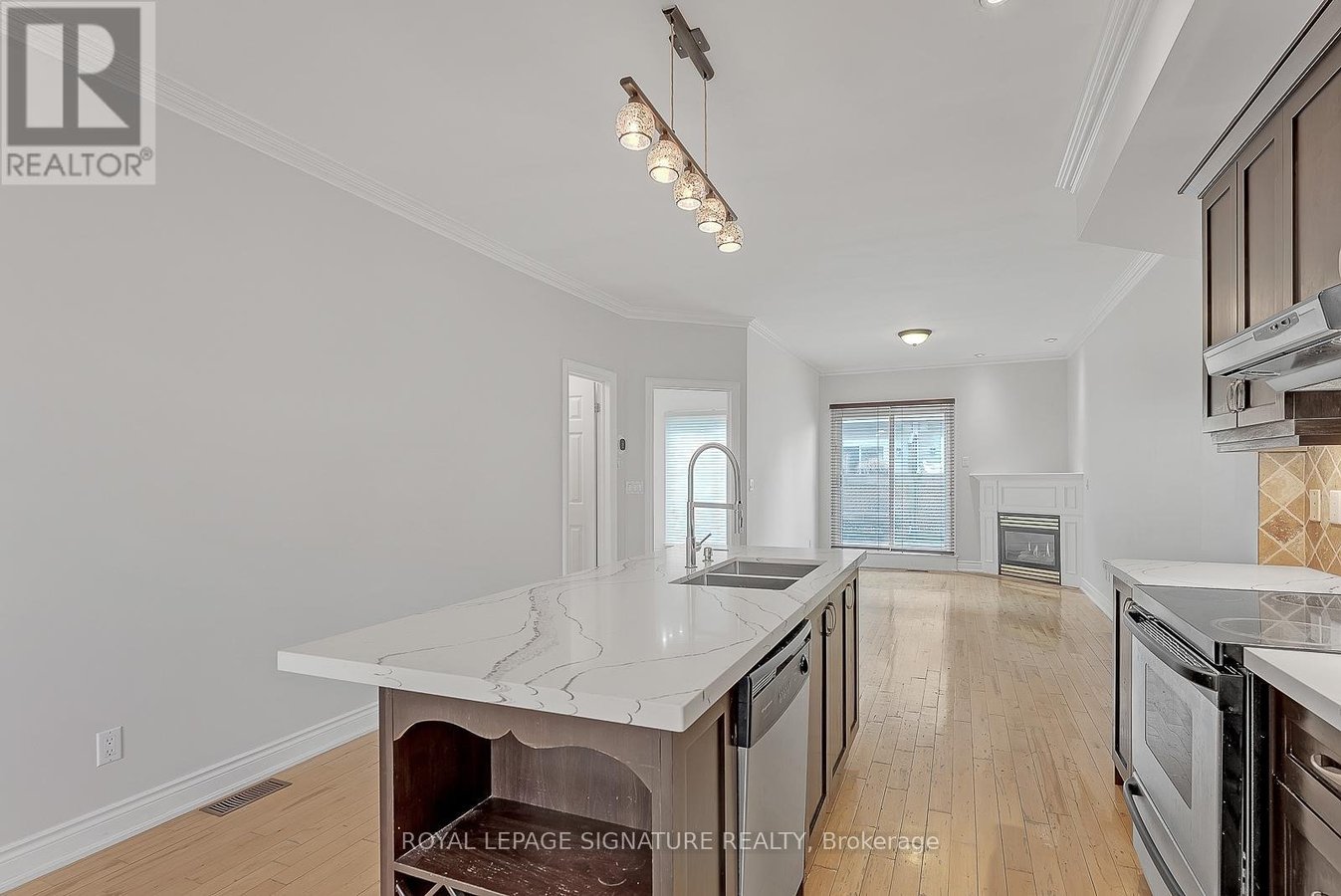 1019A COLLEGE STREET - Photo 9