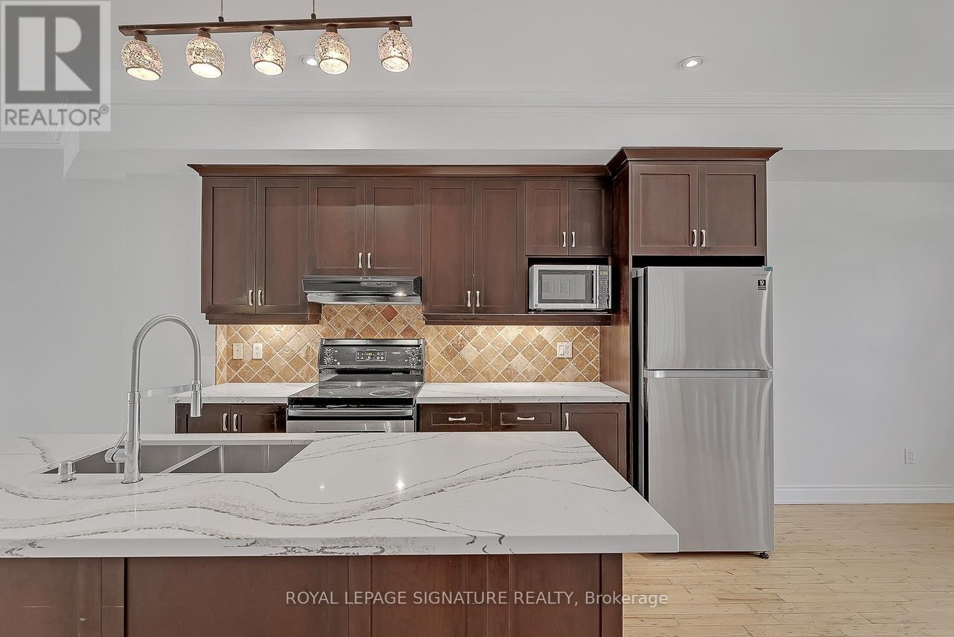 1019A COLLEGE STREET - Photo 12