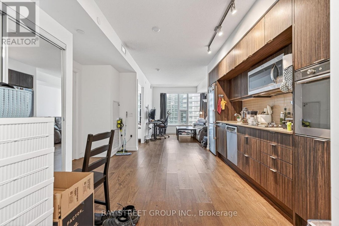 1002 - 10 YORK STREET - Photo 5