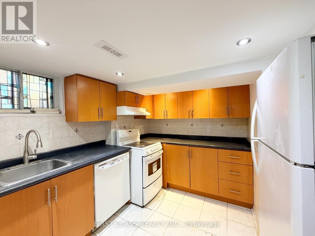 BSMT - 15 LEAHANN DRIVE - Photo 3