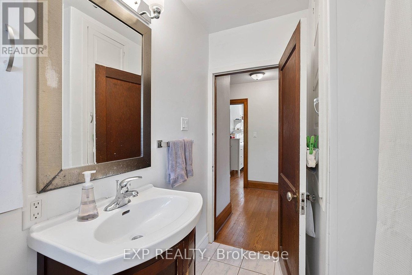 249 BROOKDALE AVENUE - Photo 31