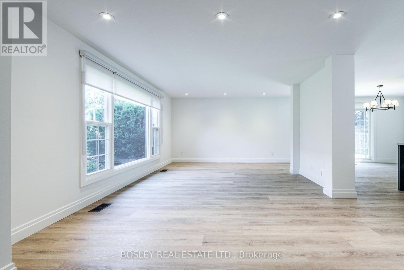 33 FORESTBROOK CRESCENT - Photo 6