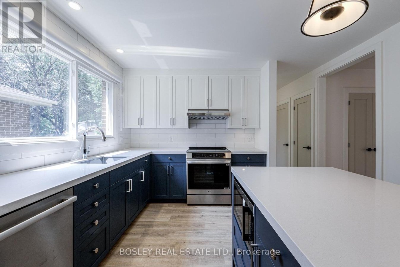 33 FORESTBROOK CRESCENT - Photo 9