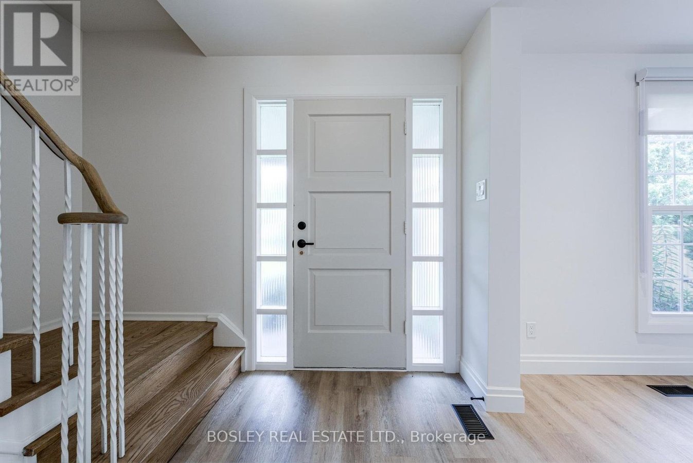 33 FORESTBROOK CRESCENT - Photo 19