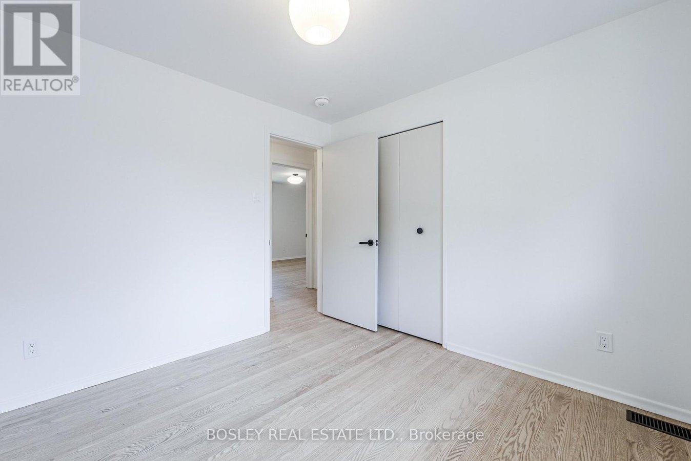 33 FORESTBROOK CRESCENT - Photo 30