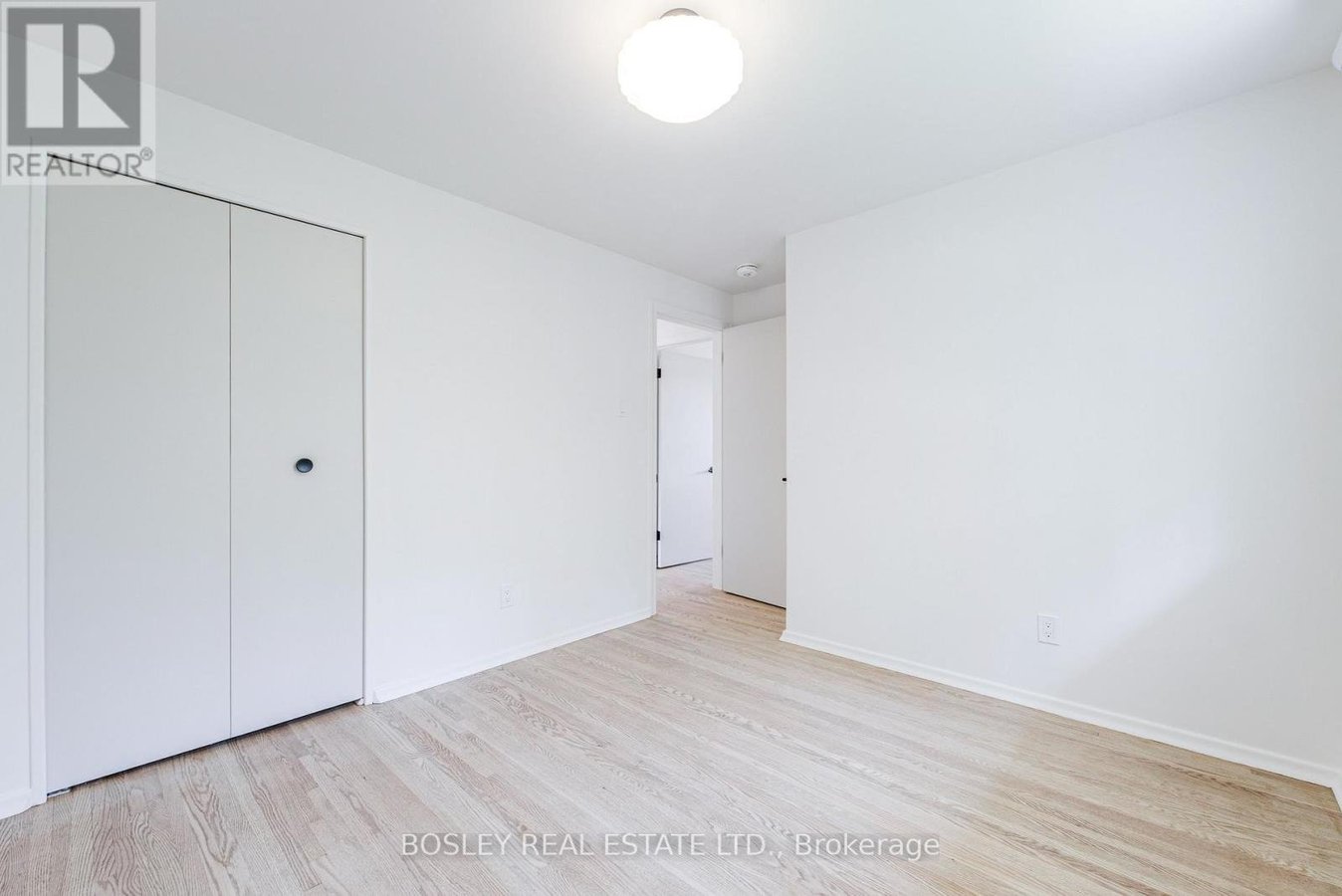 33 FORESTBROOK CRESCENT - Photo 33