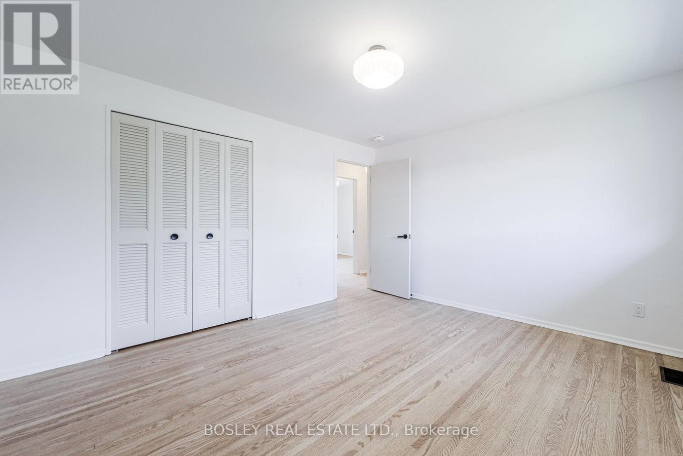 33 FORESTBROOK CRESCENT - Photo 36