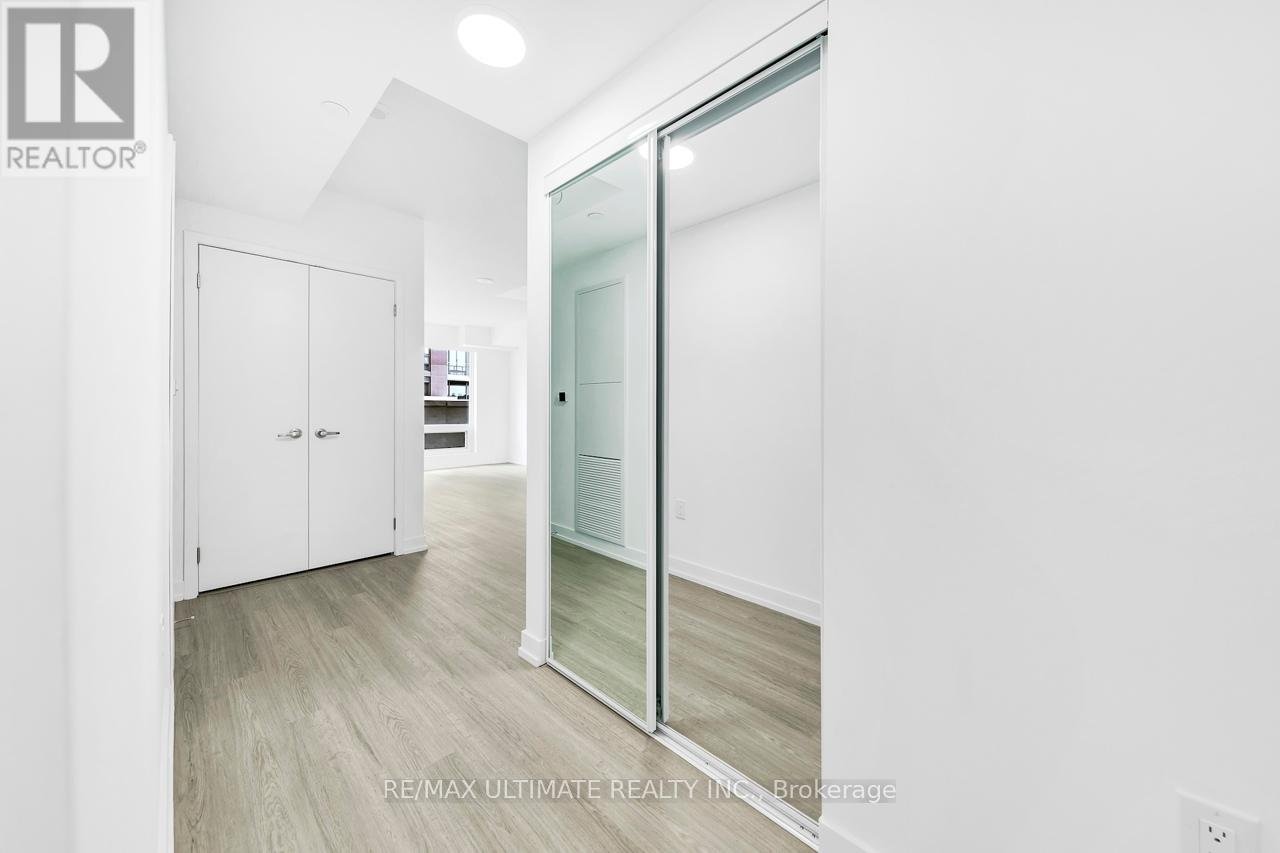 519 - 4010 EGLINTON AVENUE W - Photo 7