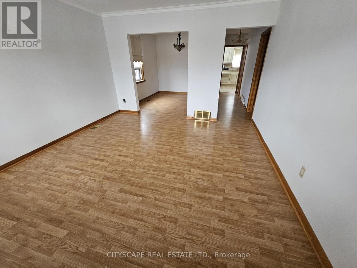 UPPER FLOOR - 49 ALGOMA STREET - Photo 7