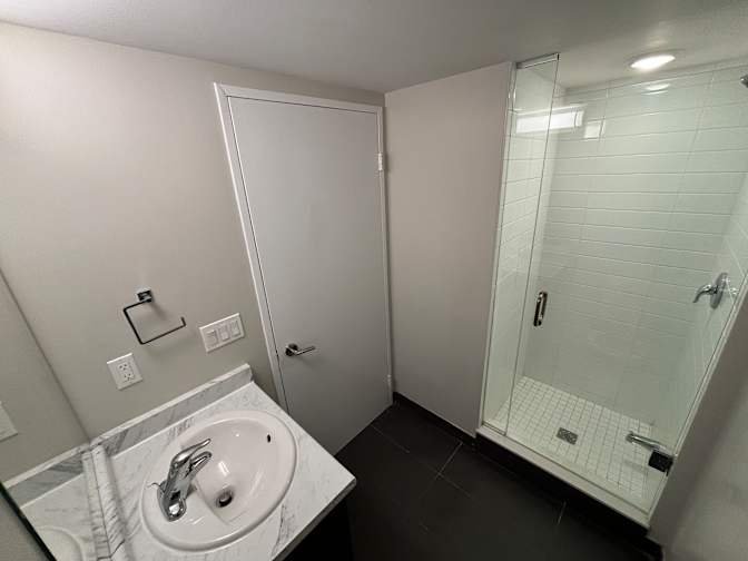 Sherbourne Street - Photo 4