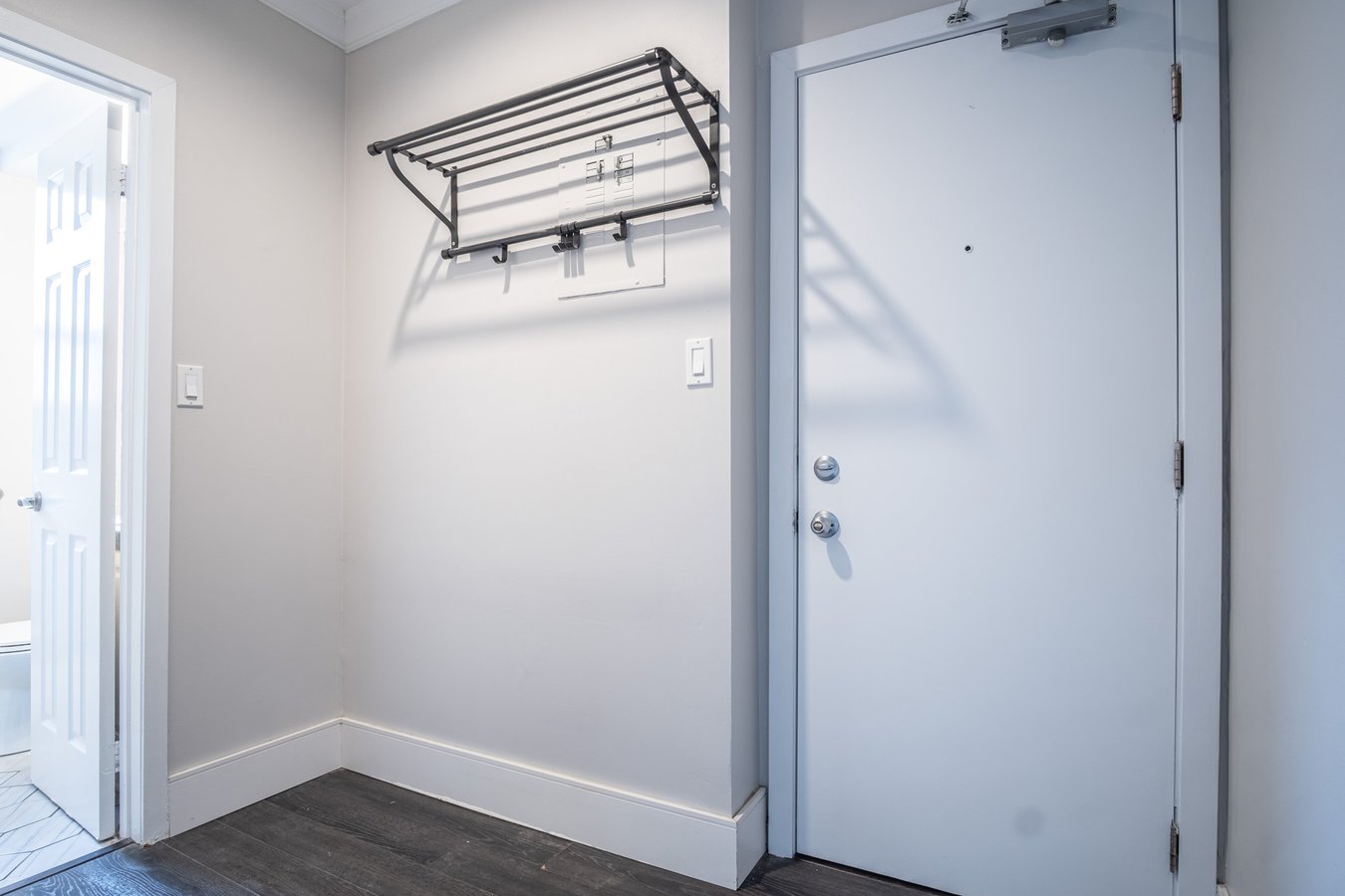 636 Danforth Avenue - Photo 6