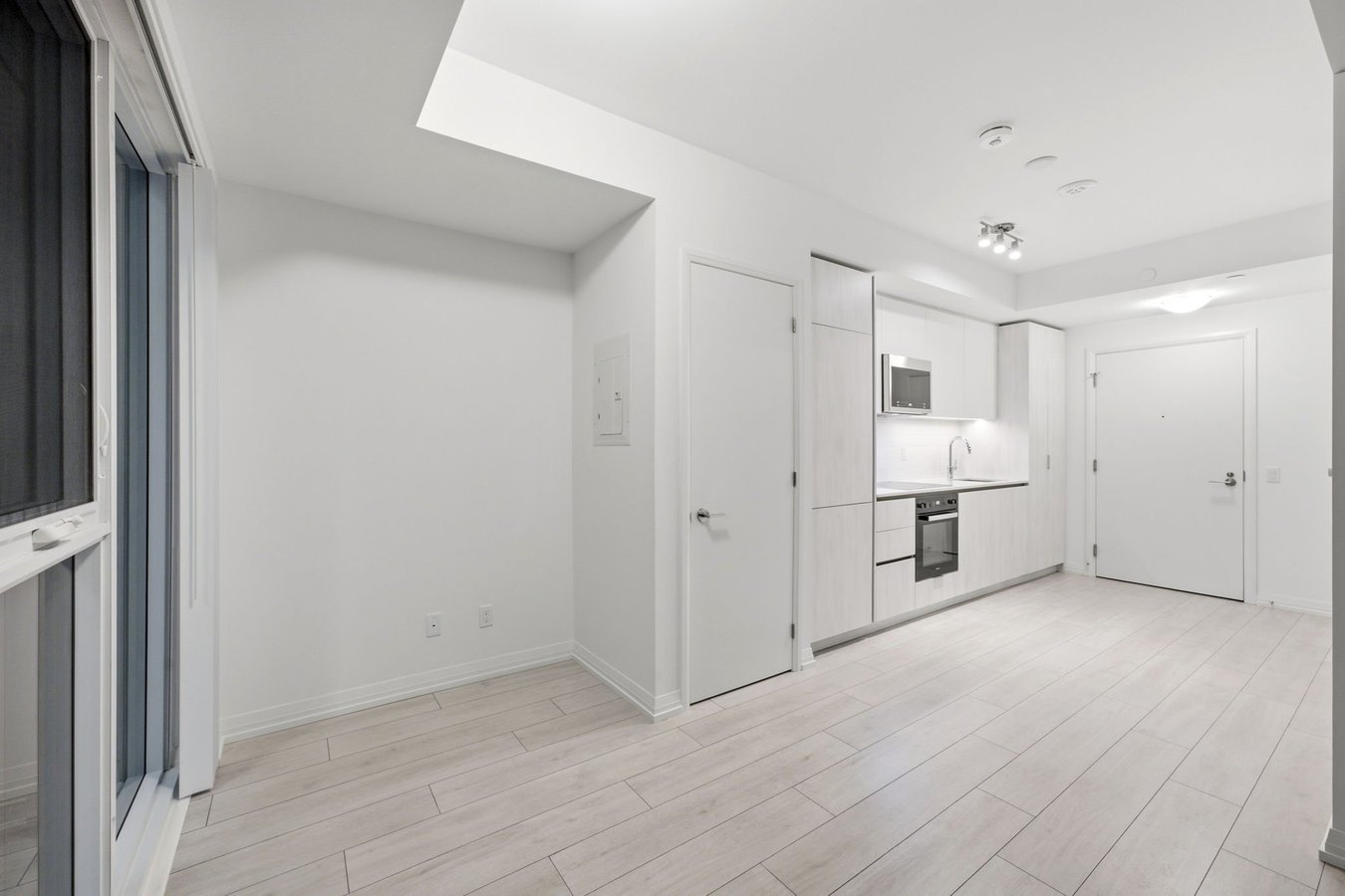 400 King Street West - Photo 6