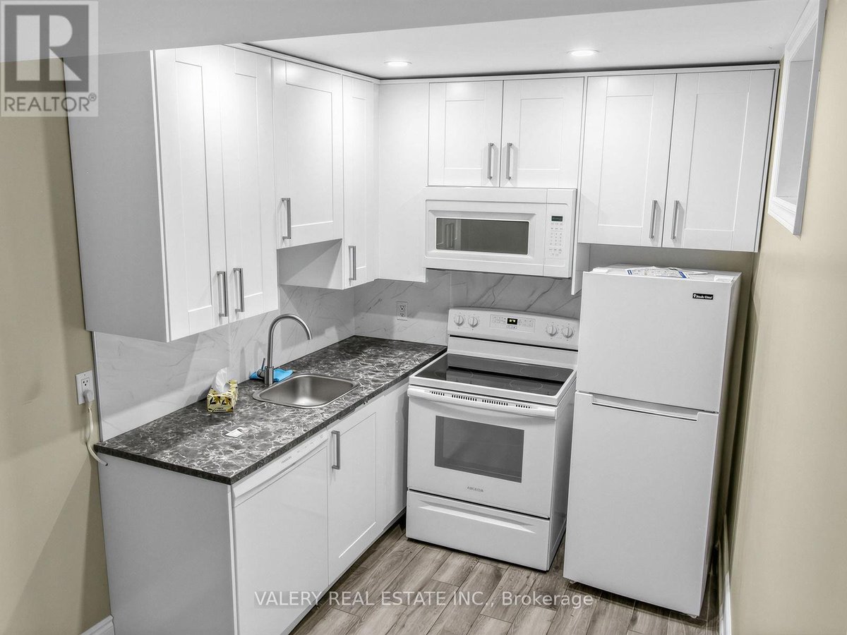 LOWER - 133 MEADOWVALE DRIVE - Photo 3