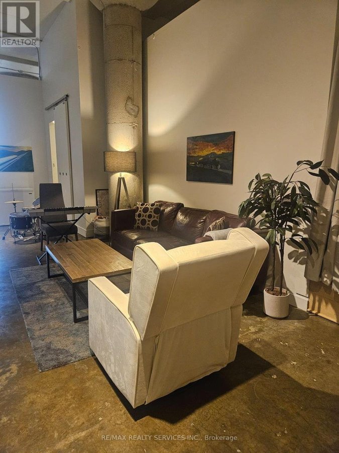 406 - 90 SUMACH STREET - Photo 4