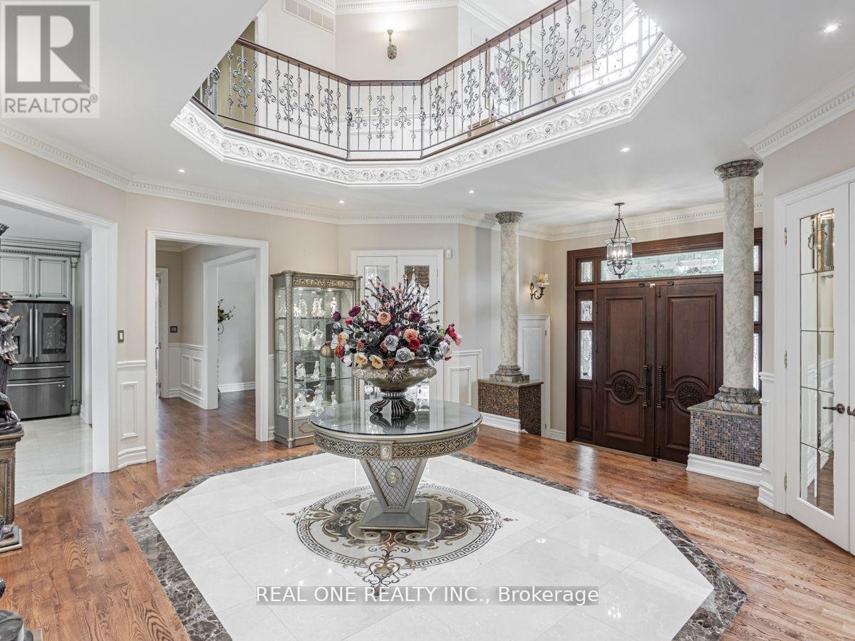 15 ROYAL OAK DRIVE - Photo 2