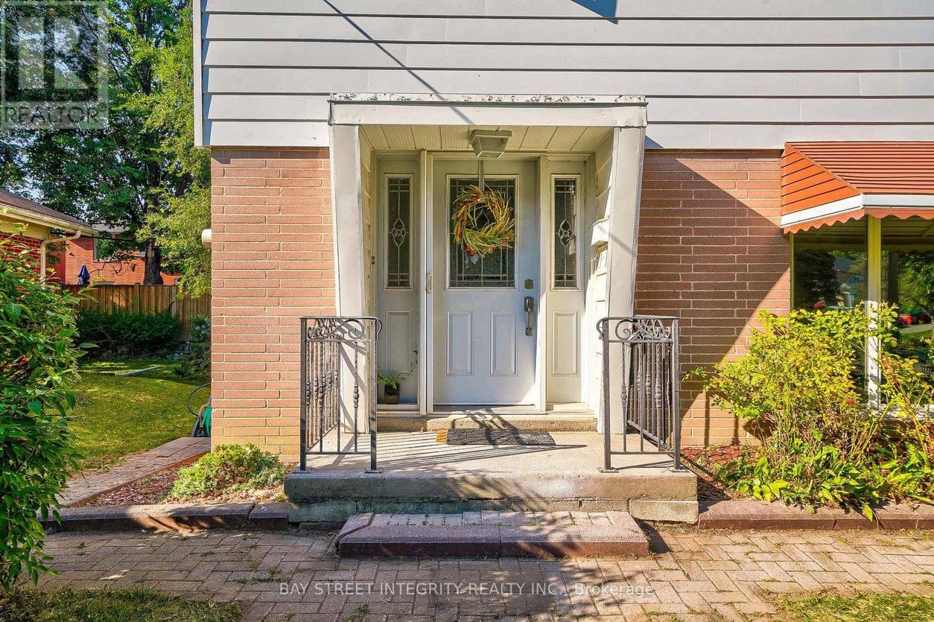 63 ROSSBURN DRIVE - Photo 3