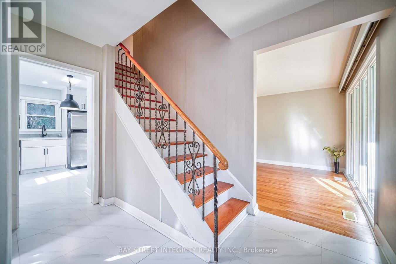 63 ROSSBURN DRIVE - Photo 5