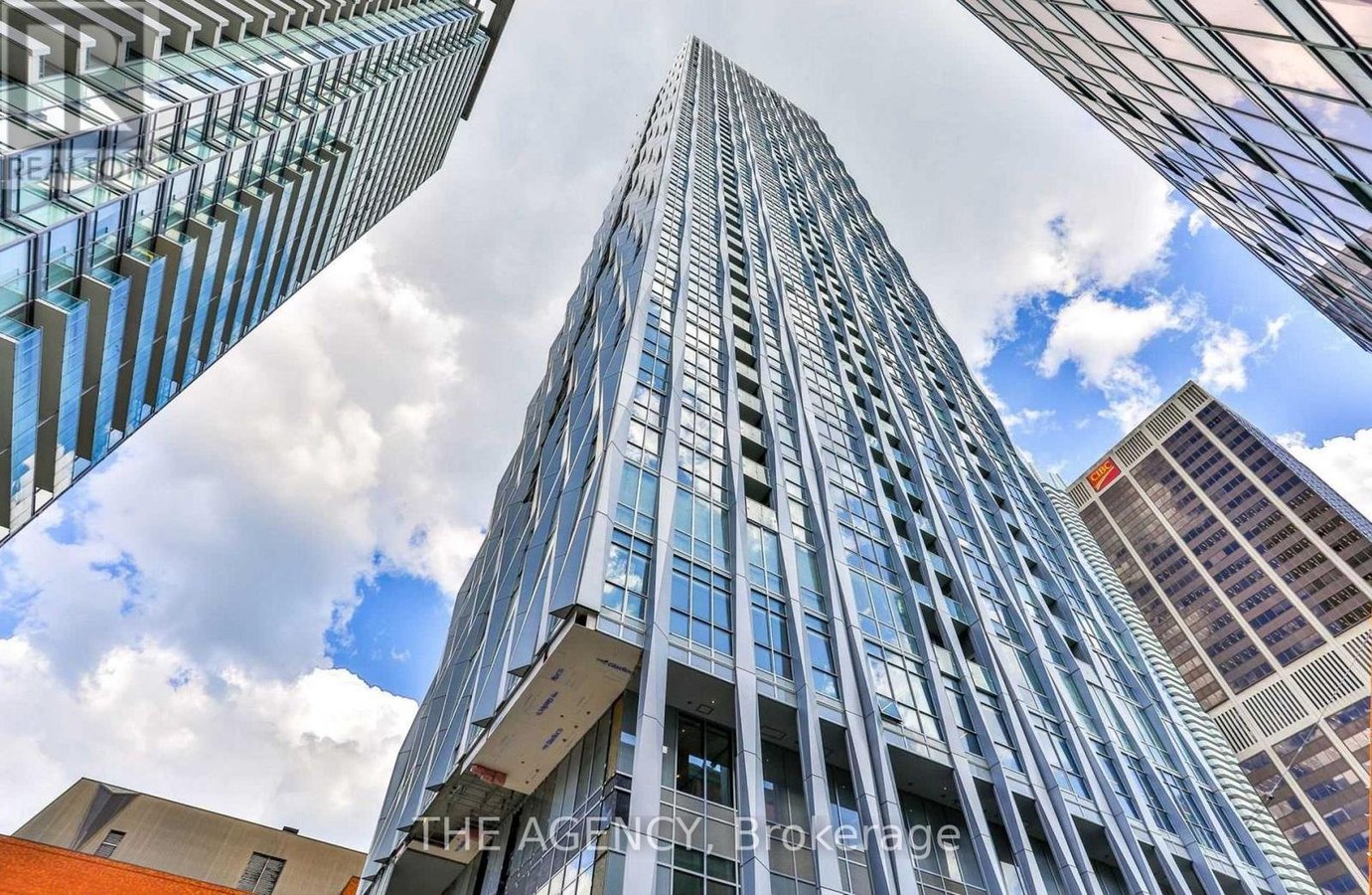 711 - 1 YORKVILLE AVENUE - Photo 1