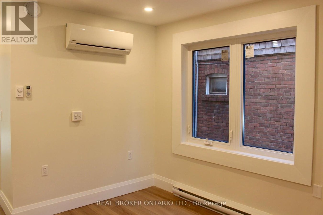 2 - 659 VAUGHAN ROAD - Photo 9